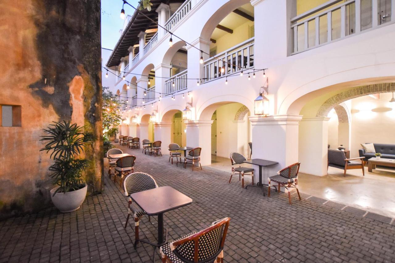 The Bartizan Galle Fort Extérieur photo
